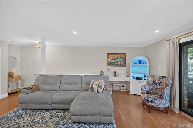 263 River Avenue 52, Patchogue, NY 11772