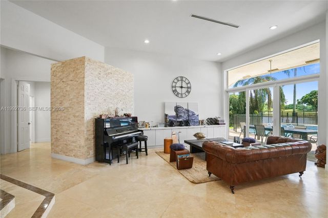 2569 Eagle Run Lane 0, Weston, FL 33327