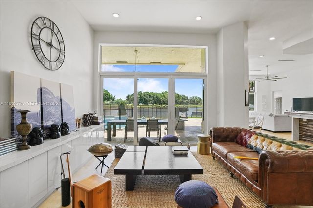 2569 Eagle Run Lane 0, Weston, FL 33327
