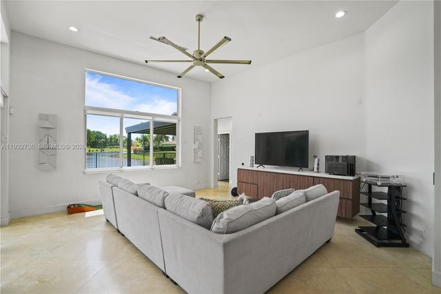 2569 Eagle Run Lane 0, Weston, FL 33327