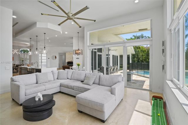 2569 Eagle Run Lane 0, Weston, FL 33327