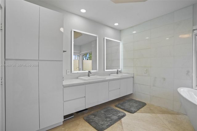 2569 Eagle Run Lane 0, Weston, FL 33327