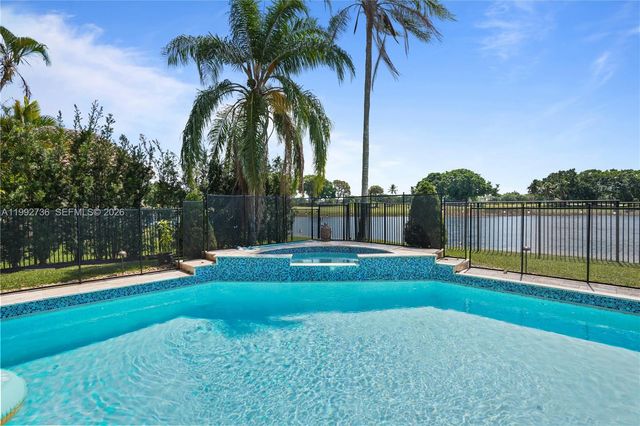 2569 Eagle Run Lane 0, Weston, FL 33327