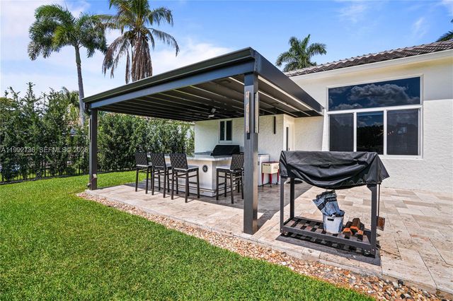 2569 Eagle Run Lane 0, Weston, FL 33327