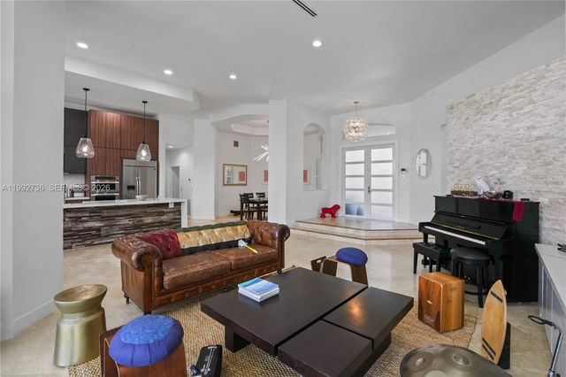 2569 Eagle Run Lane 0, Weston, FL 33327