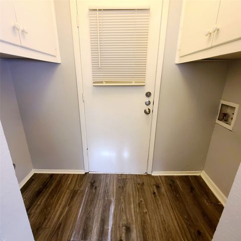 1026 Brookshire Circle, Garland, TX 75043