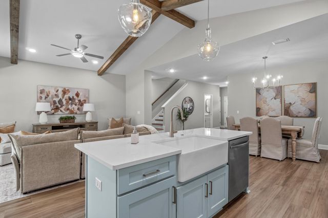 8300 Tavira Street, Navarre, FL 32566