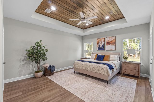 8300 Tavira Street, Navarre, FL 32566
