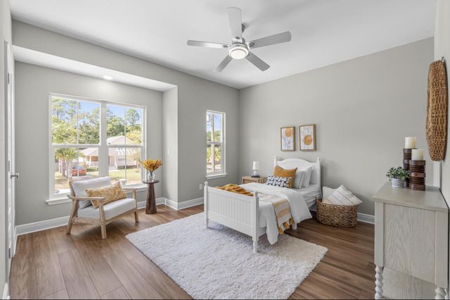 8300 Tavira Street, Navarre, FL 32566