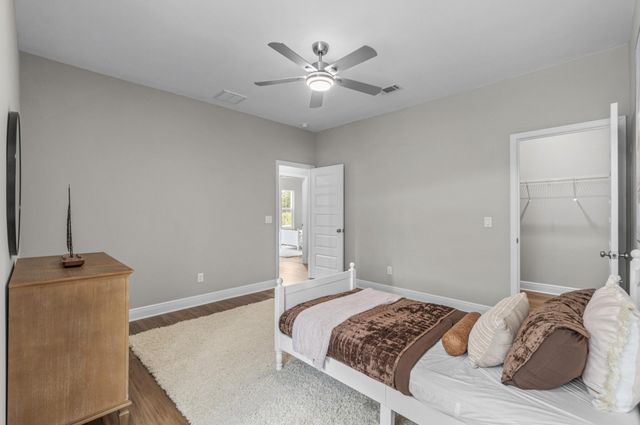 8300 Tavira Street, Navarre, FL 32566