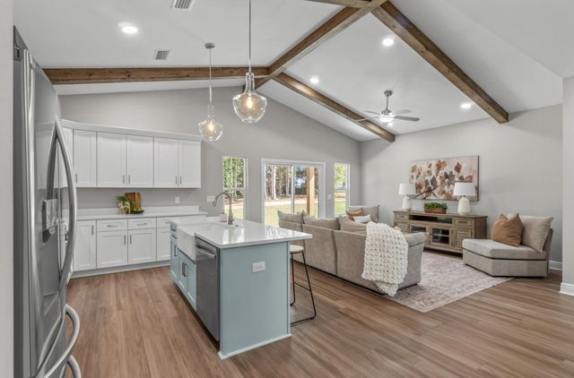 8300 Tavira Street, Navarre, FL 32566