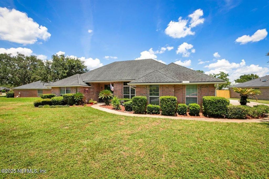 919 CRESSWELL Lane W, Jacksonville, FL 32221