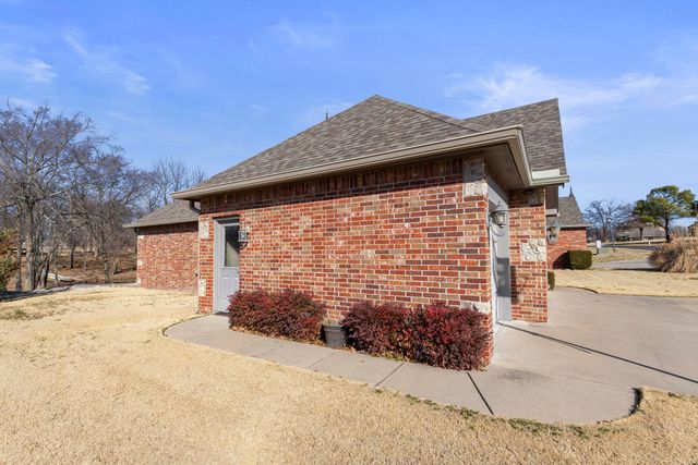 4967 Lighthouse Springs Drive, Grove, OK 74344