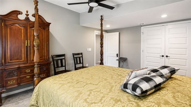 2951 Black Oak Road, Fayetteville, AR 72701