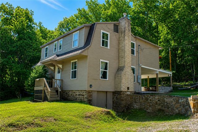 2951 Black Oak Road, Fayetteville, AR 72701