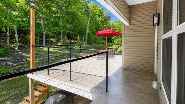 2951 Black Oak Road, Fayetteville, AR 72701