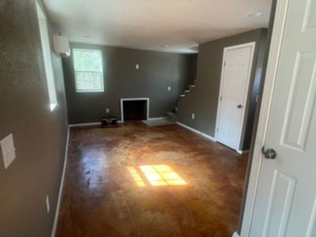 2951 Black Oak Road, Fayetteville, AR 72701