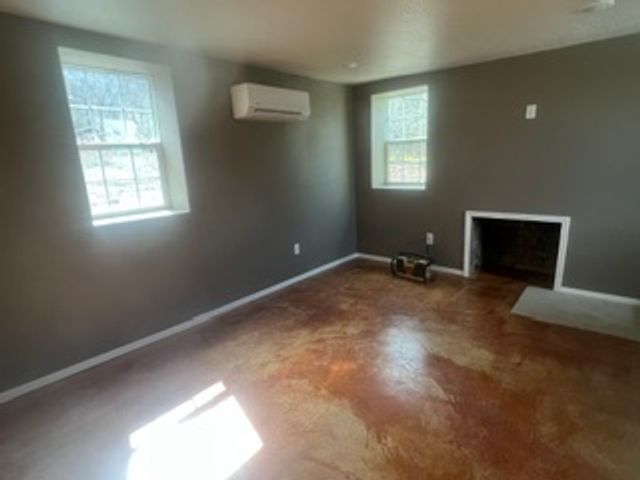 2951 Black Oak Road, Fayetteville, AR 72701
