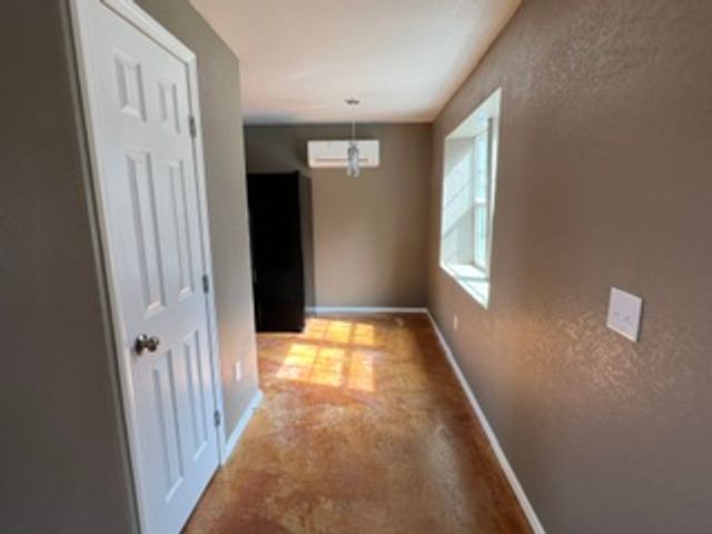 2951 Black Oak Road, Fayetteville, AR 72701