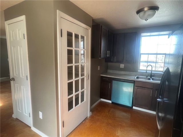 2951 Black Oak Road, Fayetteville, AR 72701