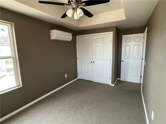 2951 Black Oak Road, Fayetteville, AR 72701