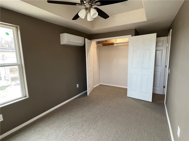 2951 Black Oak Road, Fayetteville, AR 72701