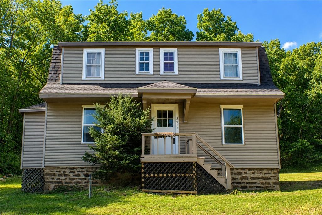 2951 Black Oak Road, Fayetteville, AR 72701