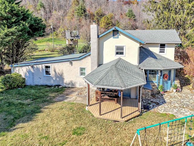 126 Arrowwood Way, Canton, NC 28716