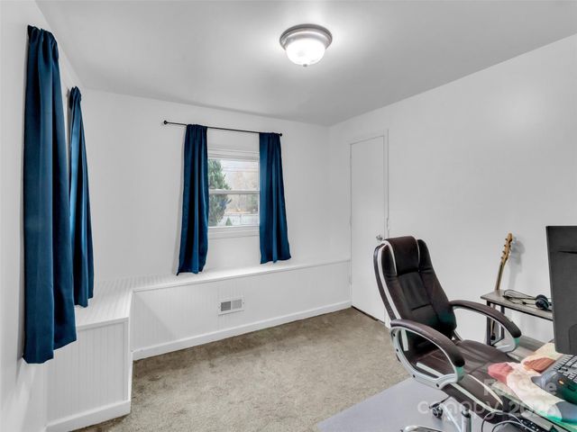 126 Arrowwood Way, Canton, NC 28716