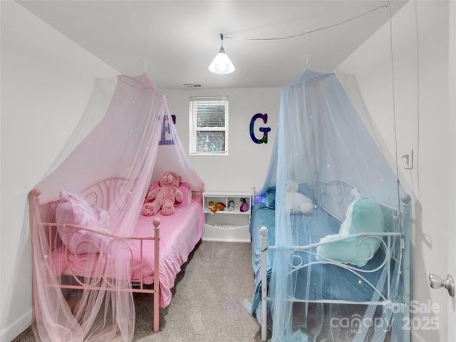 126 Arrowwood Way, Canton, NC 28716