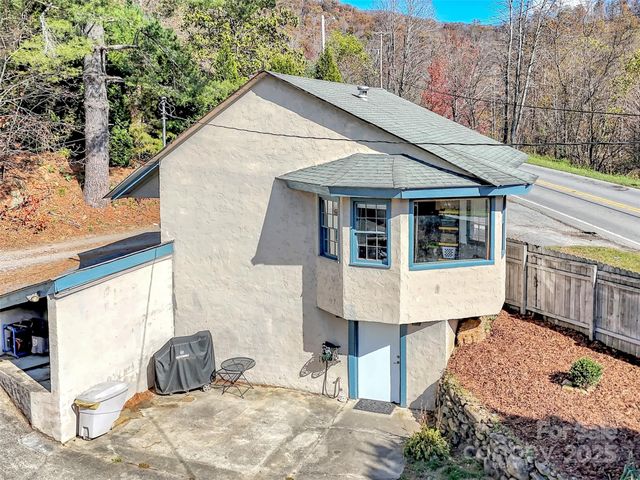 126 Arrowwood Way, Canton, NC 28716