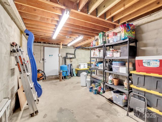 126 Arrowwood Way, Canton, NC 28716