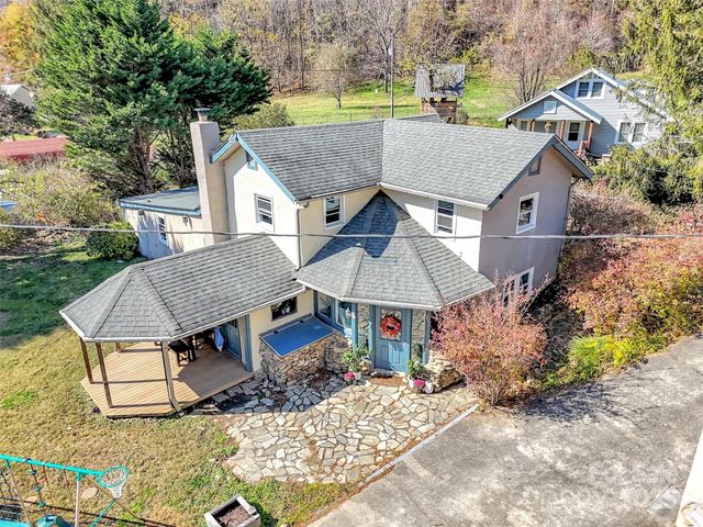 126 Arrowwood Way, Canton, NC 28716