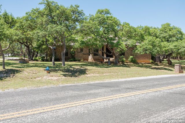 26309 S Glenrose Rd, San Antonio, TX 78260