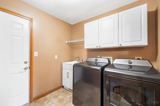 1325 Pineview Court, Hanover Twp, OH 45013