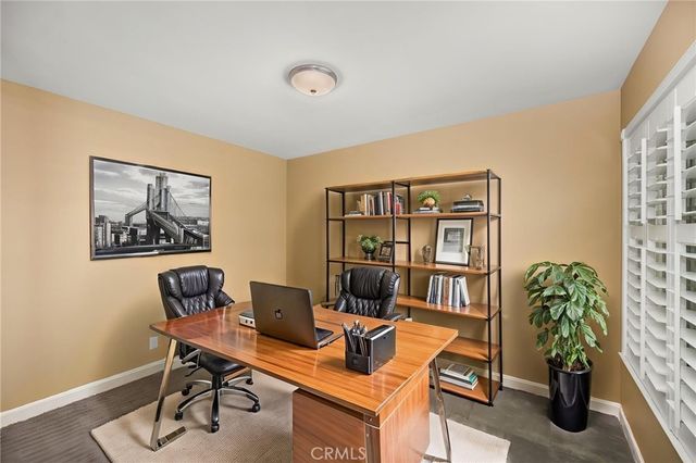 6520 E Camino, Anaheim, CA 92807