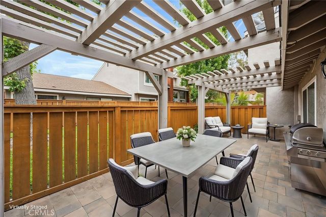 6520 E Camino, Anaheim, CA 92807