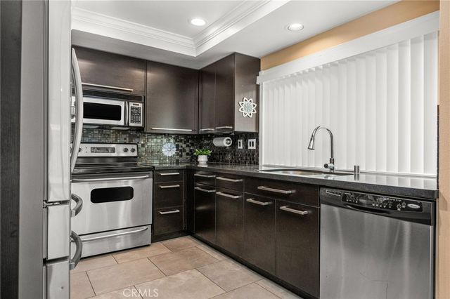 6520 E Camino, Anaheim, CA 92807