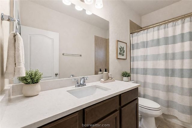 1967 Lili Cove, Bryan, TX 77807