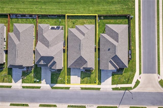 1967 Lili Cove, Bryan, TX 77807
