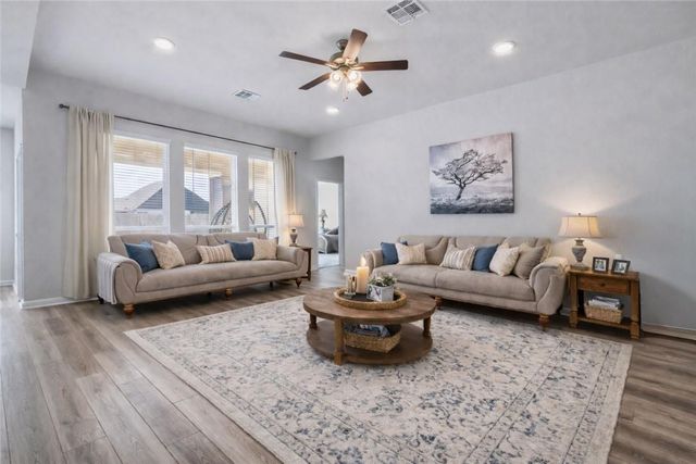 1967 Lili Cove, Bryan, TX 77807