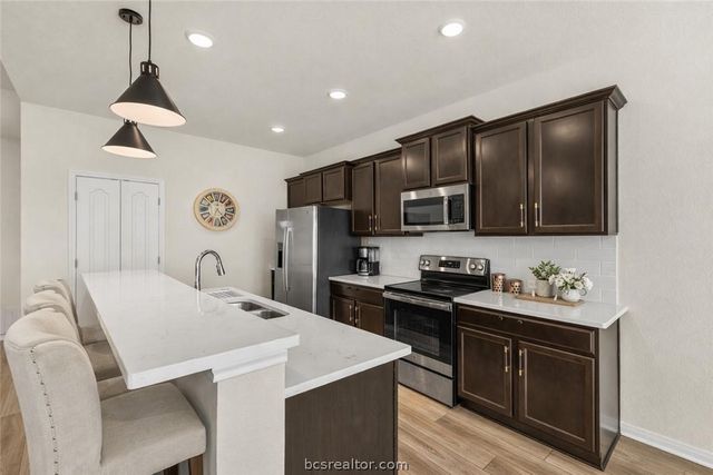 1967 Lili Cove, Bryan, TX 77807