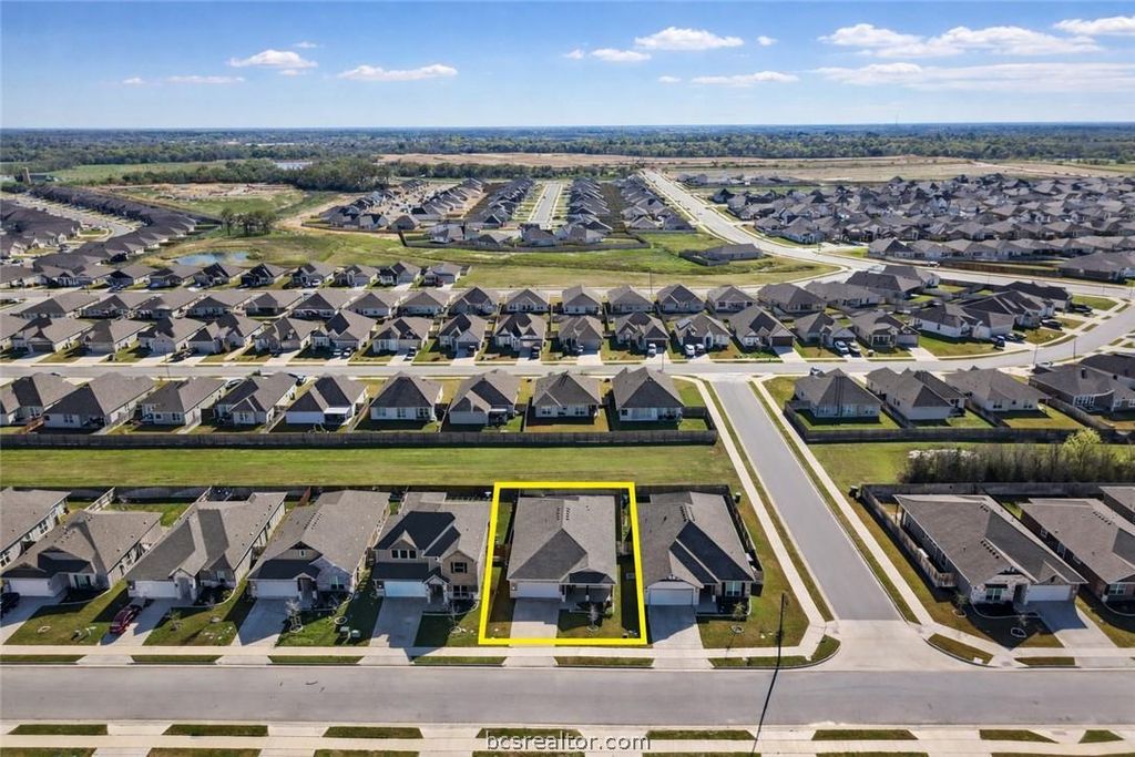 1967 Lili Cove, Bryan, TX 77807