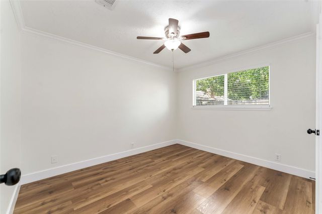 2102 Gray Falls Drive, Houston, TX 77077