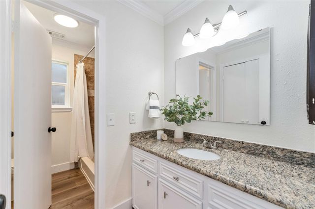 2102 Gray Falls Drive, Houston, TX 77077