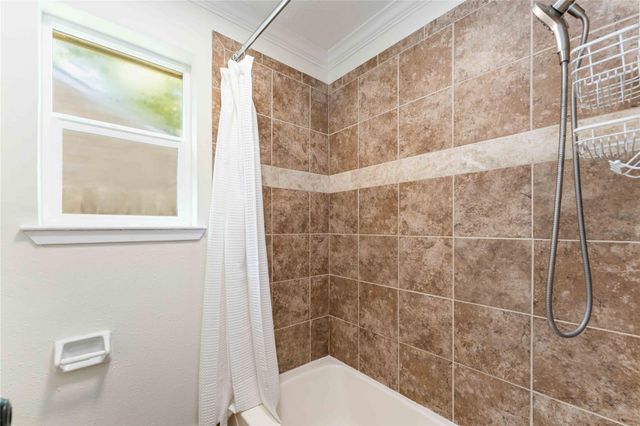 2102 Gray Falls Drive, Houston, TX 77077