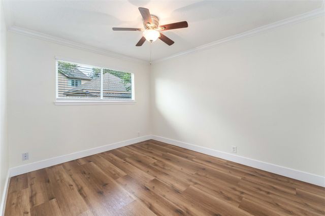 2102 Gray Falls Drive, Houston, TX 77077