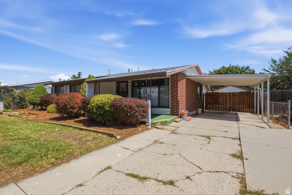 1104 N TAFFETA, Salt Lake City, UT 84116 — exterior