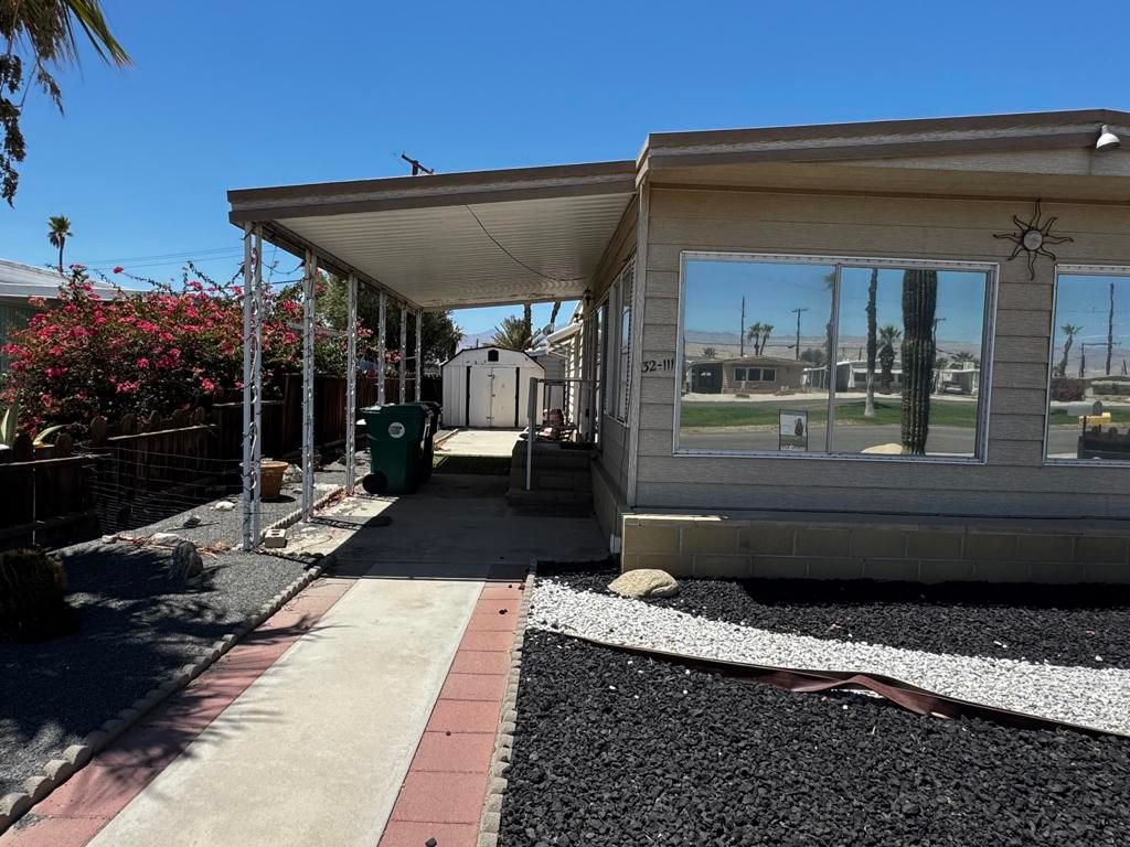 Image 17 of property listing at 32111 San Miguelito Drive, Thousand Palms, CA 92276