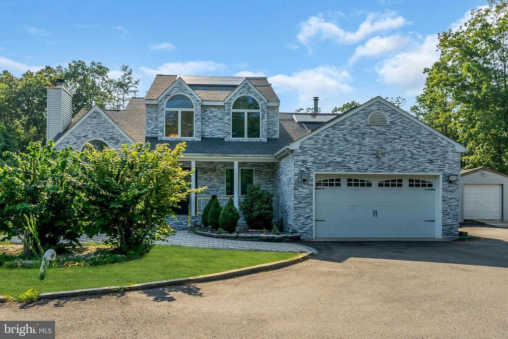 592 OLLIE BURKE RD, Jackson, NJ 08527
